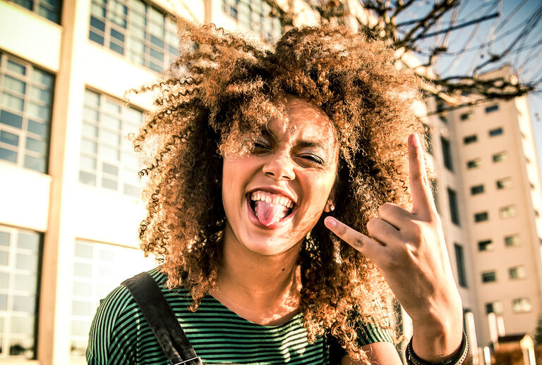 Naisten streetwear-tyyli / Osta heti!