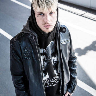 Villakangastakit / Tyyli kuntoon, volyymit asentoon 666!