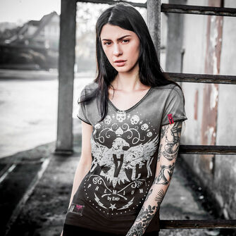 T-paidat & topit / Tyyli kuntoon, volyymit asentoon 666!