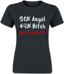 Angel Bitch, Sanonnat, T-paita